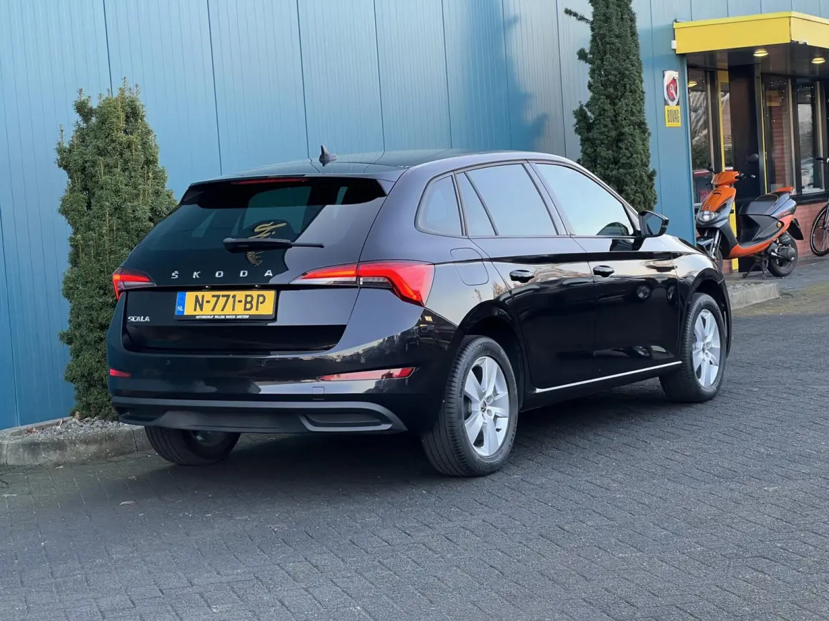 1.0 TSI Sport Business NAV.VIA.CARPLAY/ANDROID | CRUISE | LED | PDC | ECC | LMV 1'EIG