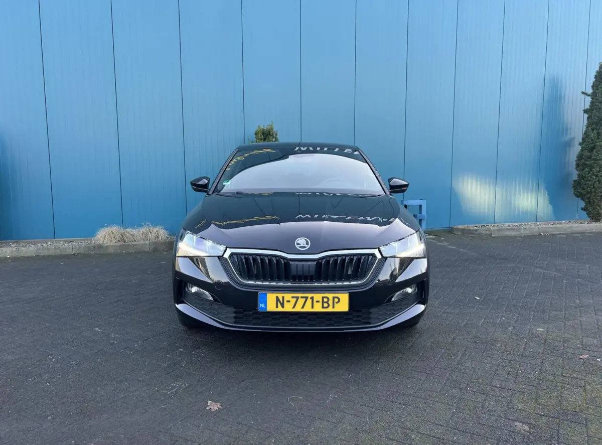 1.0 TSI Sport Business NAV.VIA.CARPLAY/ANDROID | CRUISE | LED | PDC | ECC | LMV 1'EIG