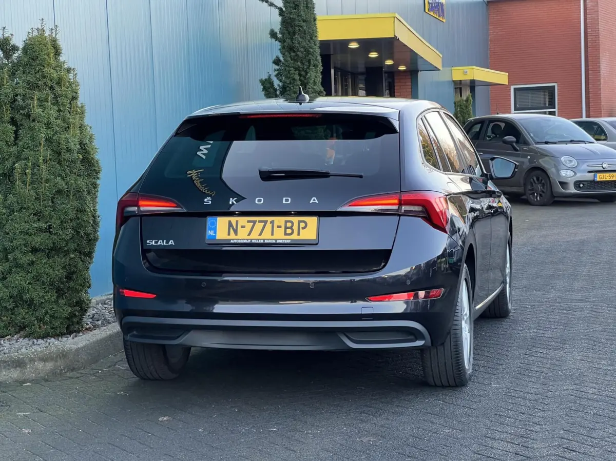 1.0 TSI Sport Business NAV.VIA.CARPLAY/ANDROID | CRUISE | LED | PDC | ECC | LMV 1'EIG