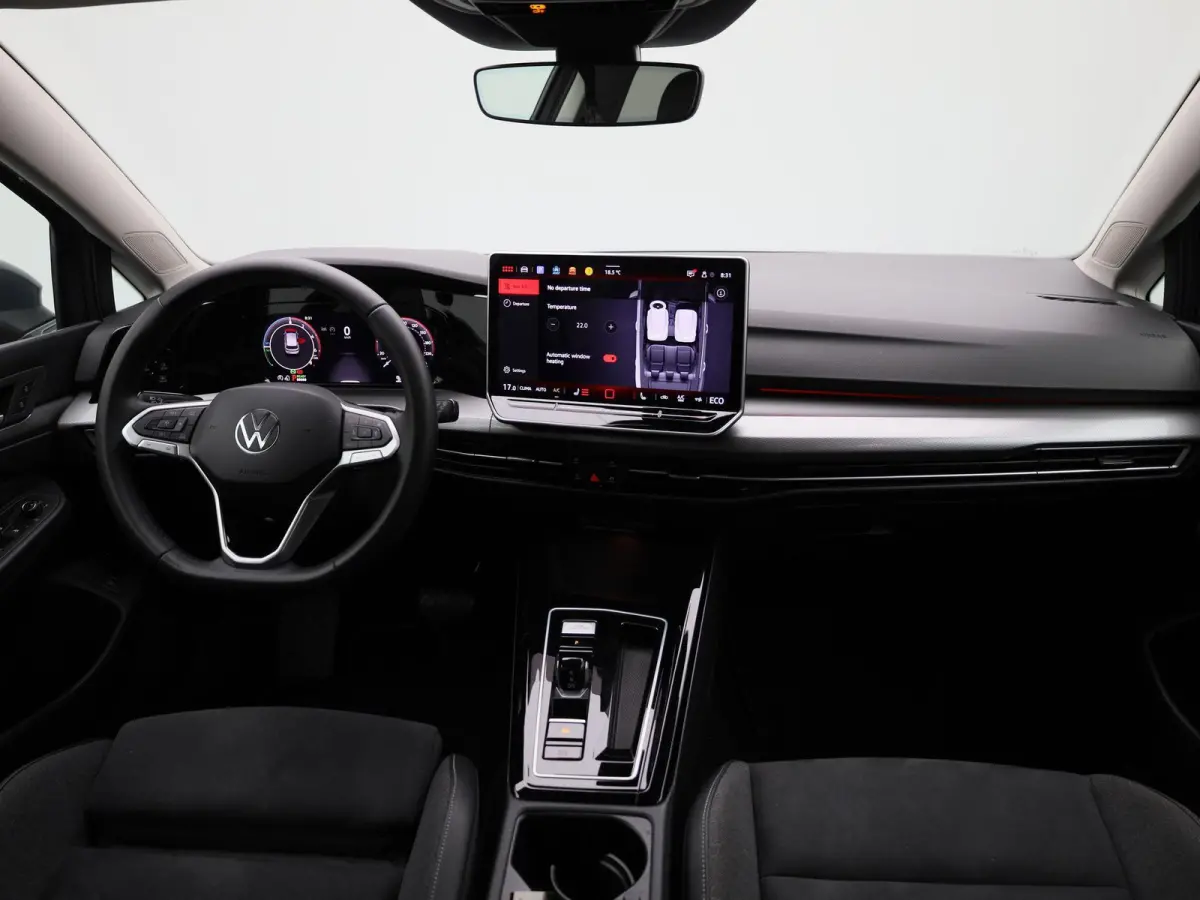 1.5 eHybrid Style Edition 204 PK| Origineel Nederlands | 1e Eigenaar | Navigatie | Stoelverwarming | Stuurwielverwarming | LED Matrix | Achteruitrijcamera | Parkeersensoren