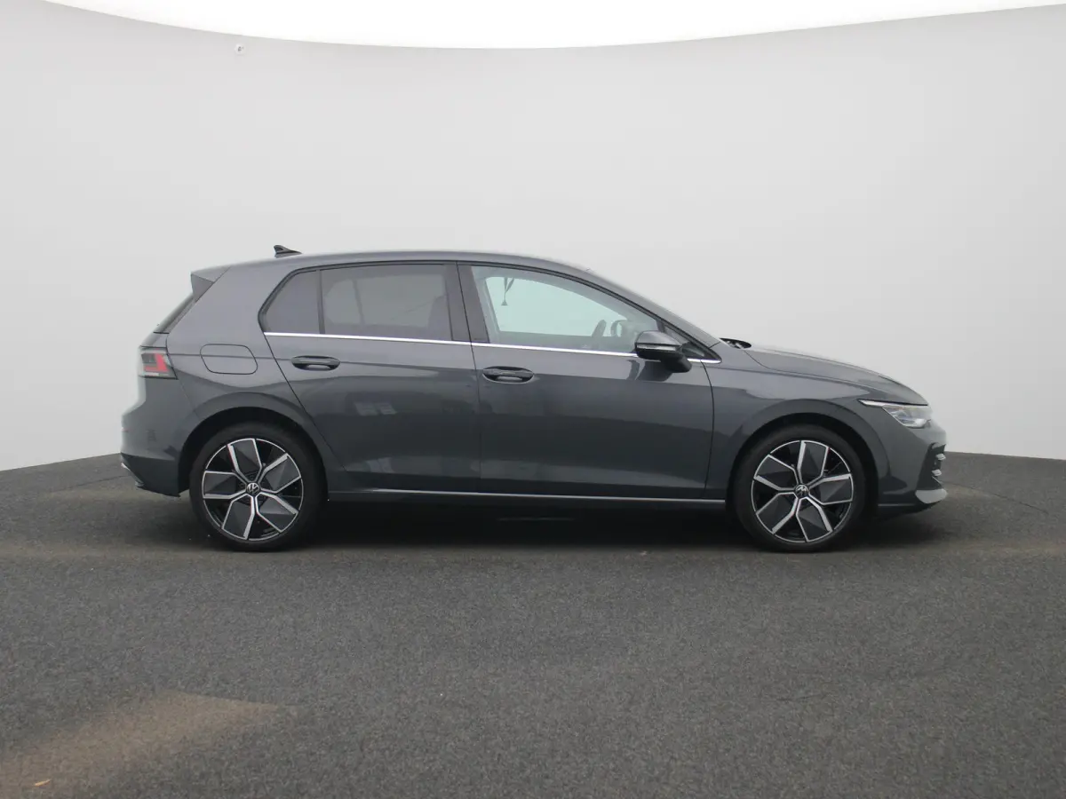 1.5 eHybrid Style Edition 204 PK| Origineel Nederlands | 1e Eigenaar | Navigatie | Stoelverwarming | Stuurwielverwarming | LED Matrix | Achteruitrijcamera | Parkeersensoren