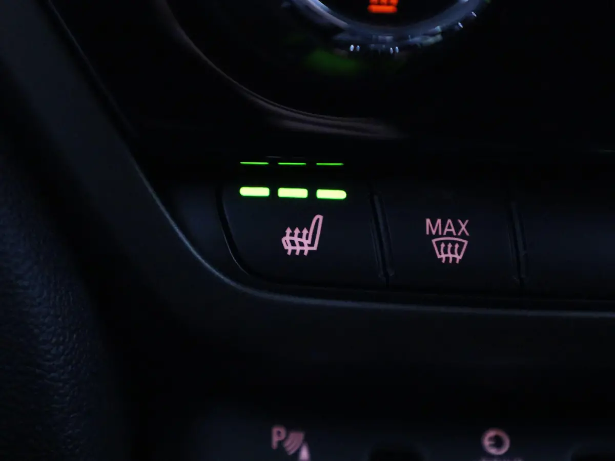 1.5 Cooper ALL4 | Automaat | Navigatie | Stoelverwarming | Climate Control | Cruise Control |