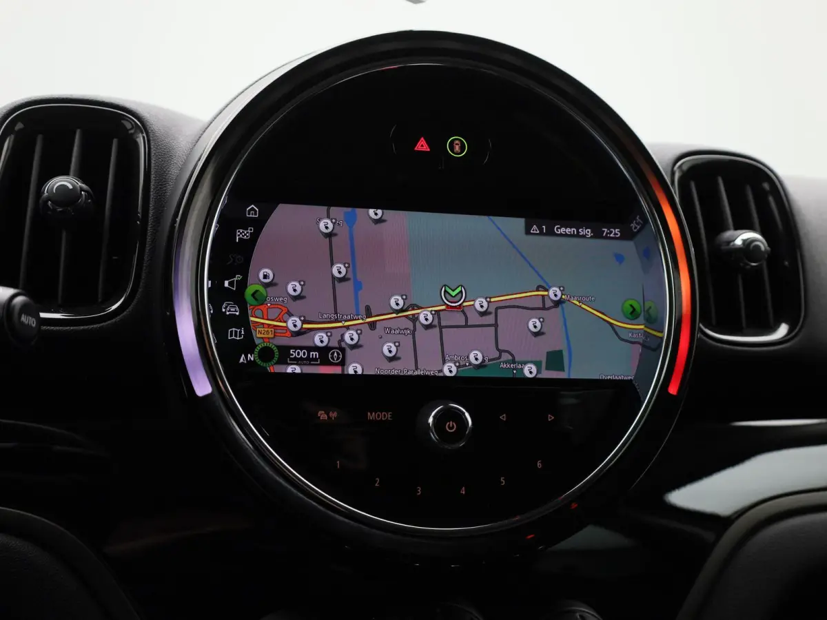 1.5 Cooper ALL4 | Automaat | Navigatie | Stoelverwarming | Climate Control | Cruise Control |
