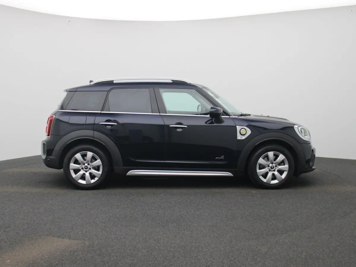1.5 Cooper ALL4 | Automaat | Navigatie | Stoelverwarming | Climate Control | Cruise Control |