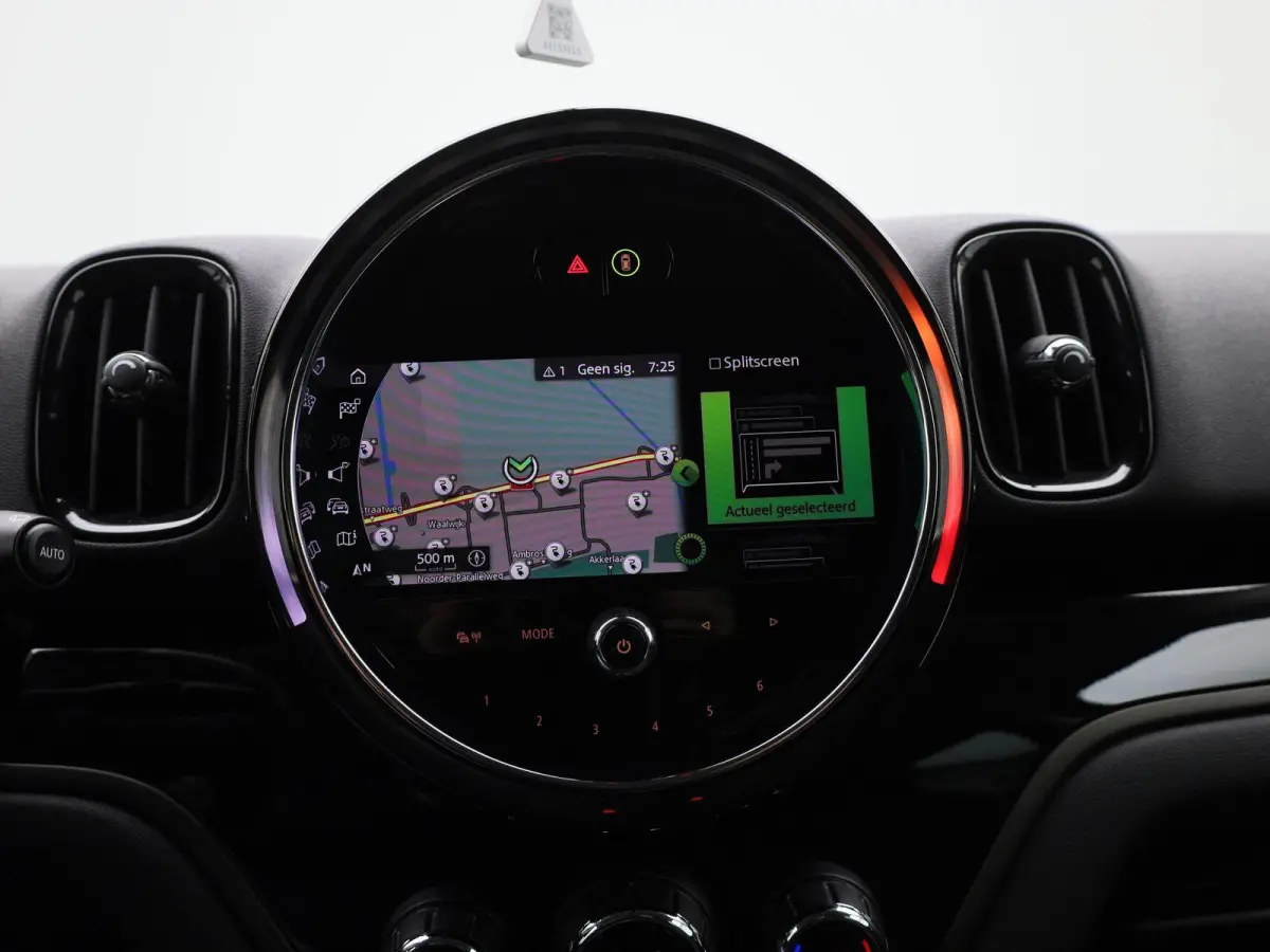 1.5 Cooper ALL4 | Automaat | Navigatie | Stoelverwarming | Climate Control | Cruise Control |