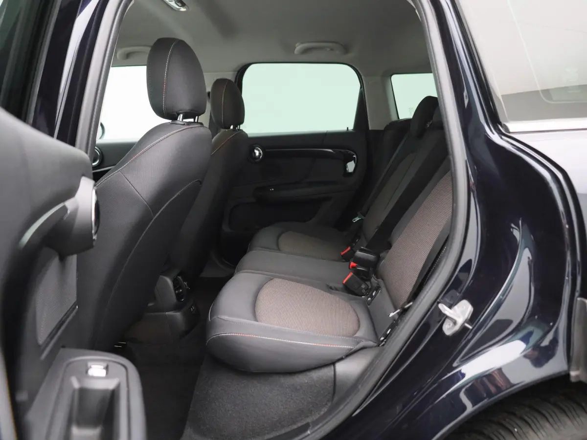 1.5 Cooper ALL4 | Automaat | Navigatie | Stoelverwarming | Climate Control | Cruise Control |