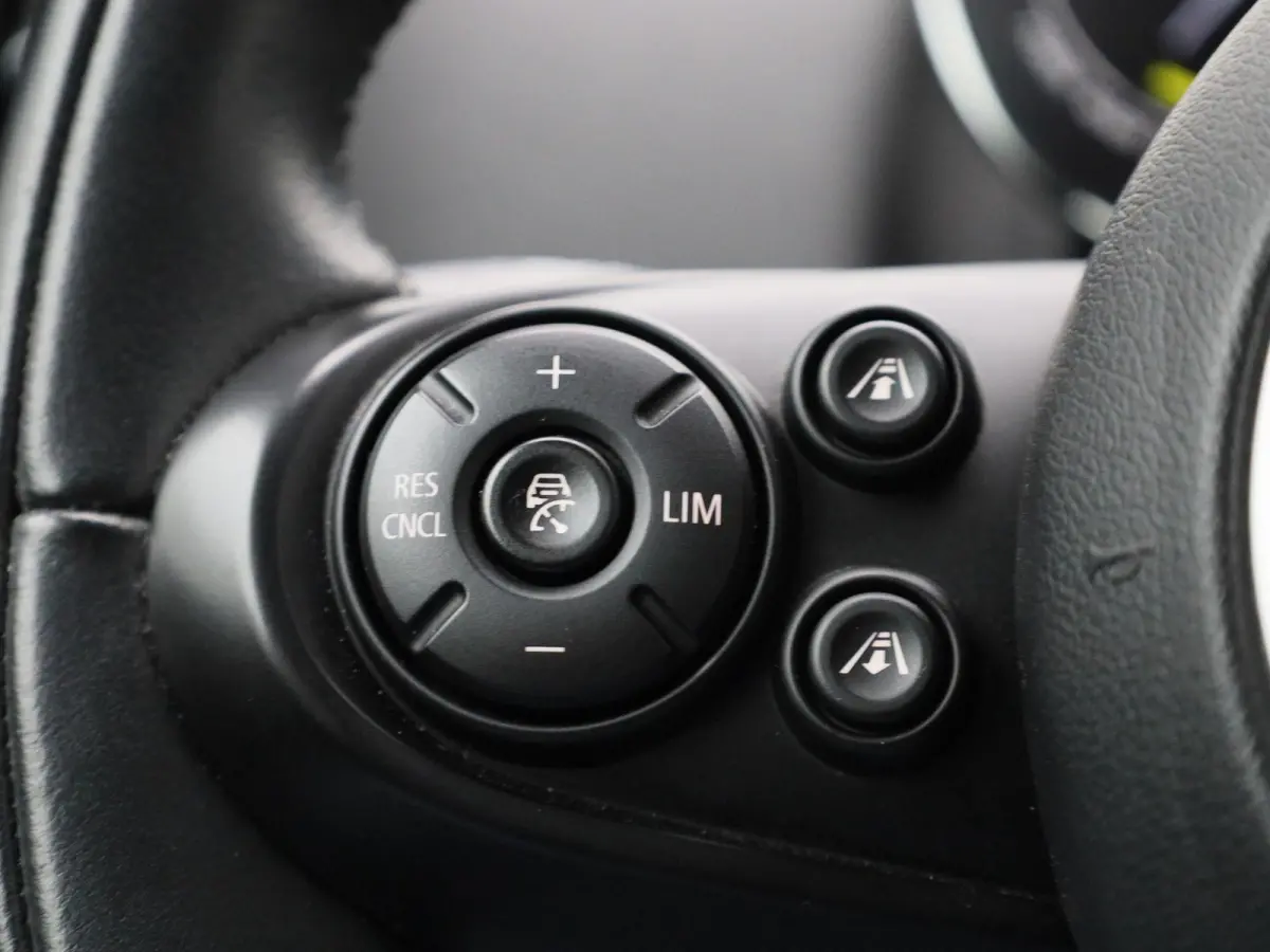 1.5 Cooper ALL4 | Automaat | Navigatie | Stoelverwarming | Climate Control | Cruise Control |