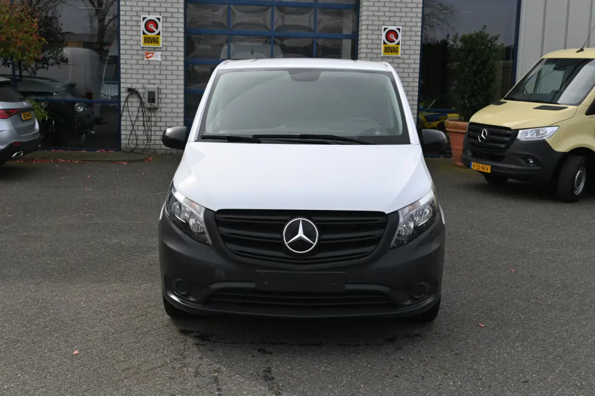 112 L2 261km WLTP 66 kWh Snellader, Camera, Achterdeuren, Apple Carplay/Android Auto