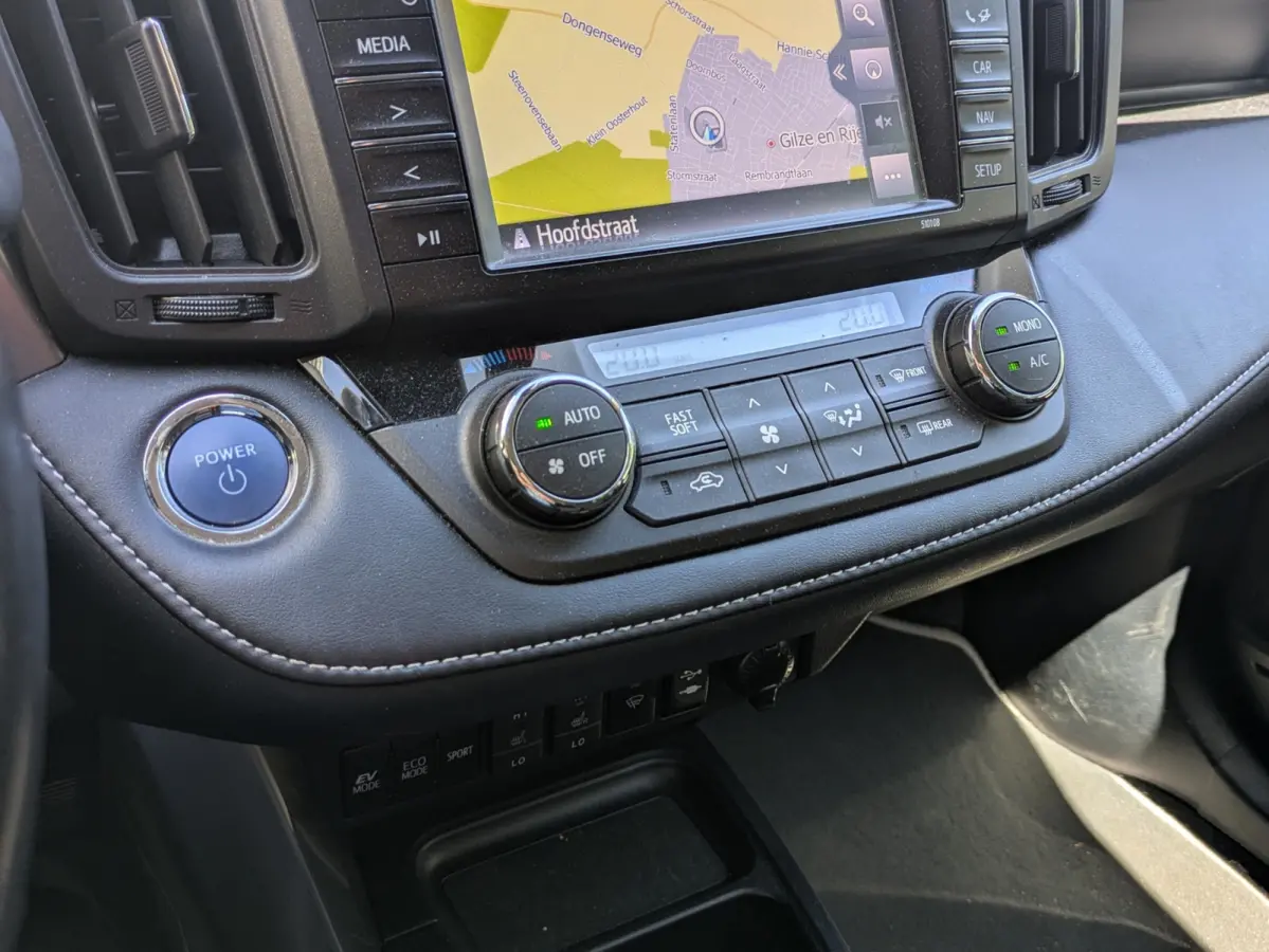 2.5 Hybrid|Camera|Elektr.Achterklep|Trekhaak|Lane-Assist|Dealer-onderhouden|49.500km