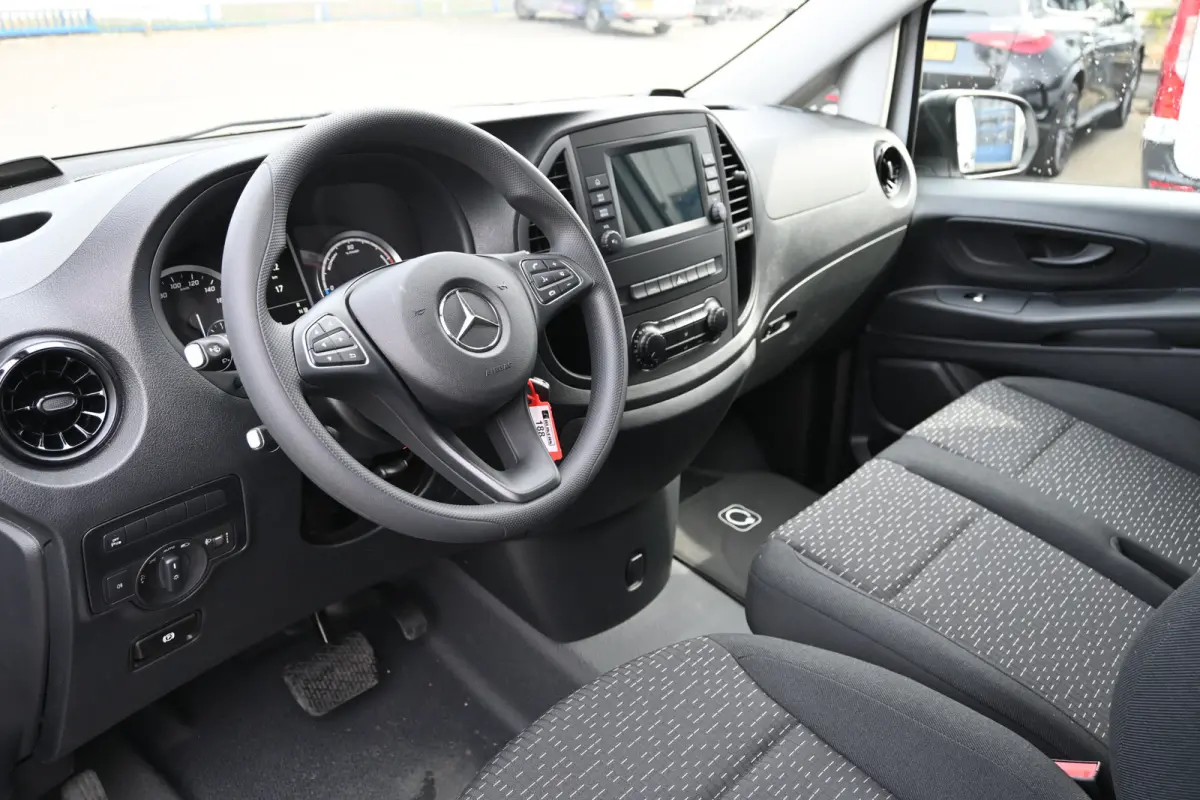 112 L2 261km WLTP 66 kWh Snellader, Camera, Achterdeuren, Apple Carplay/Android Auto