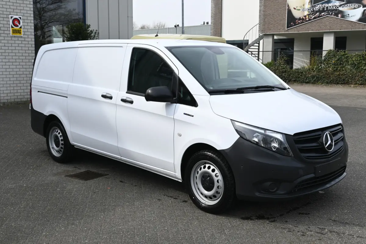 112 L2 261km WLTP 66 kWh Snellader, Camera, Achterdeuren, Apple Carplay/Android Auto