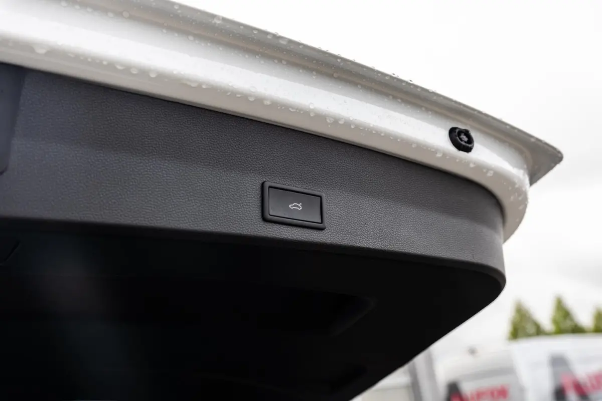 1.5 TSI 150pk DSG FR Business Intense | Trekhaak | 19 Inch Exclusive