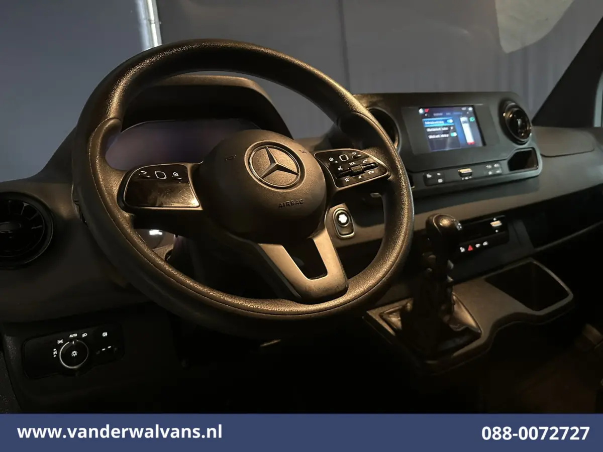314 CDI 143pk L2H2 Euro6 Airco | Camera | Apple Carplay | Android Auto Parkeersensoren, Bijrijdersbank