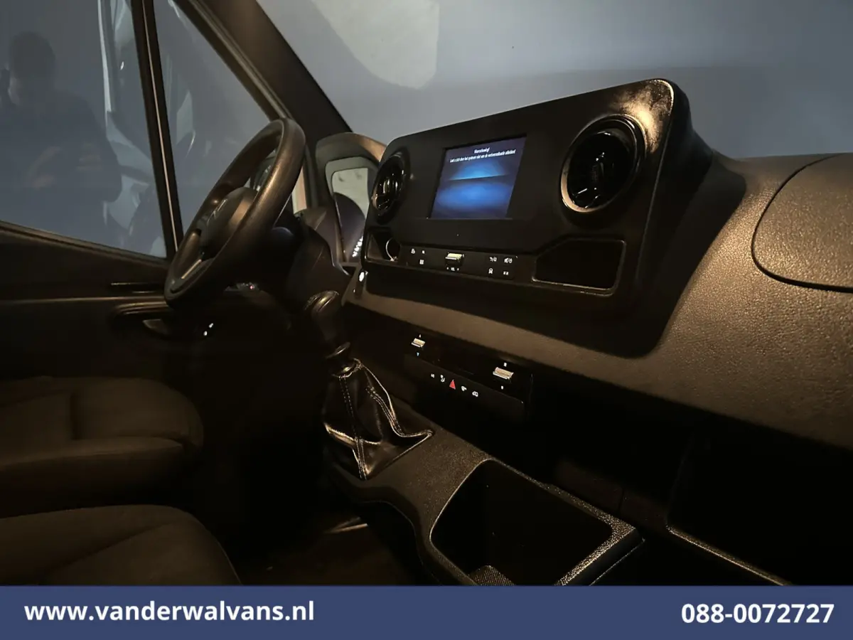 314 CDI 143pk L2H2 Euro6 Airco | Camera | Apple Carplay | Android Auto Parkeersensoren, Bijrijdersbank