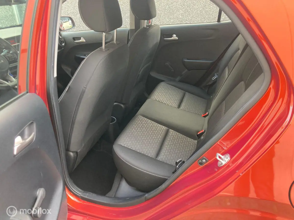 1.0 DPi ComfortLine 5 deurs airco