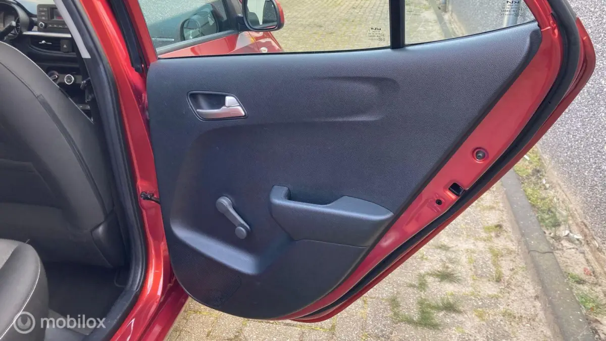 1.0 DPi ComfortLine 5 deurs airco