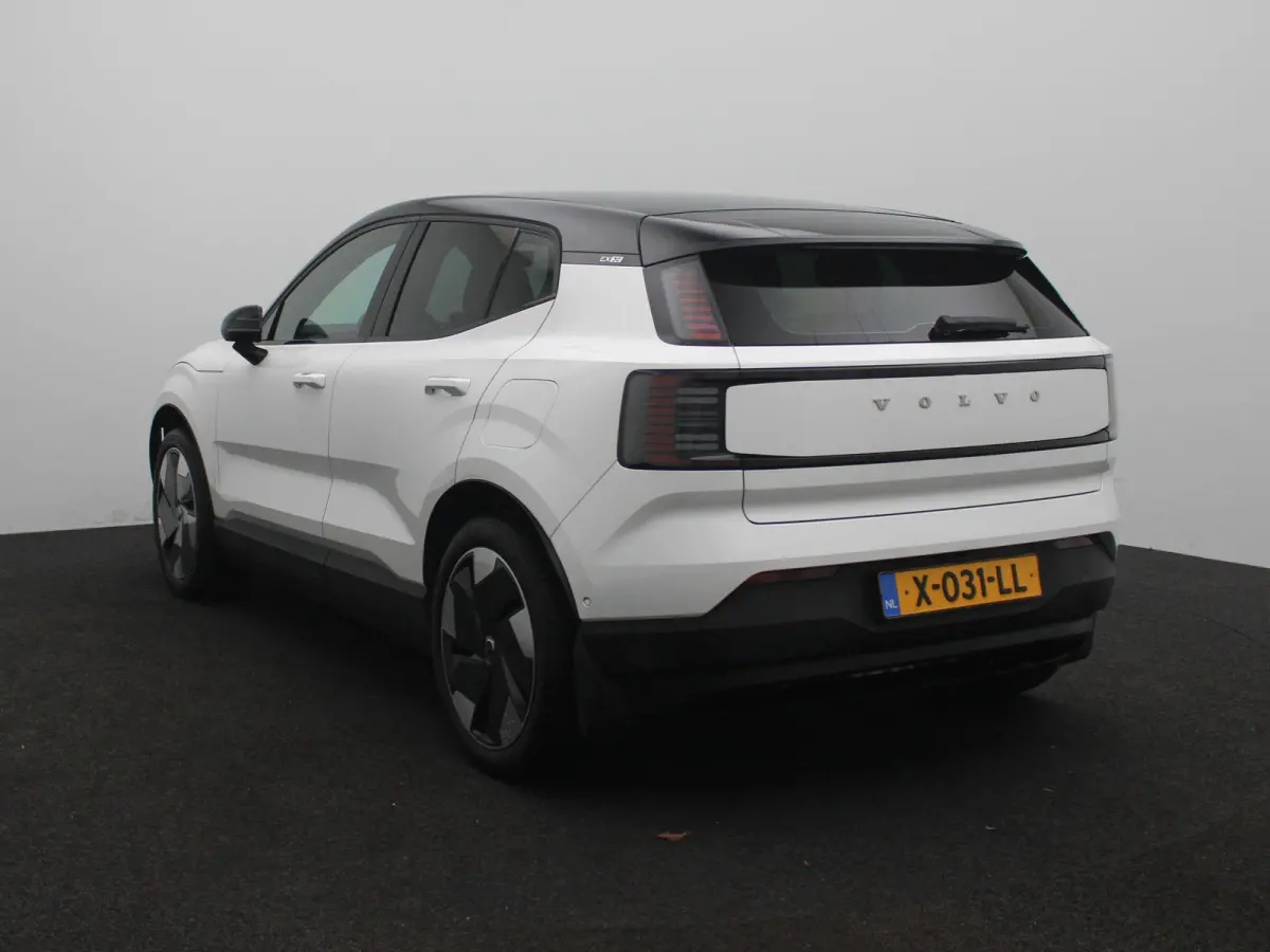 Single Motor Extended Range Ultra 69 kWh | Apple Carplay/Android Auto | Cruise Control | Panoramadak | Stoelverwarming | Lichtmetalen Velgen |