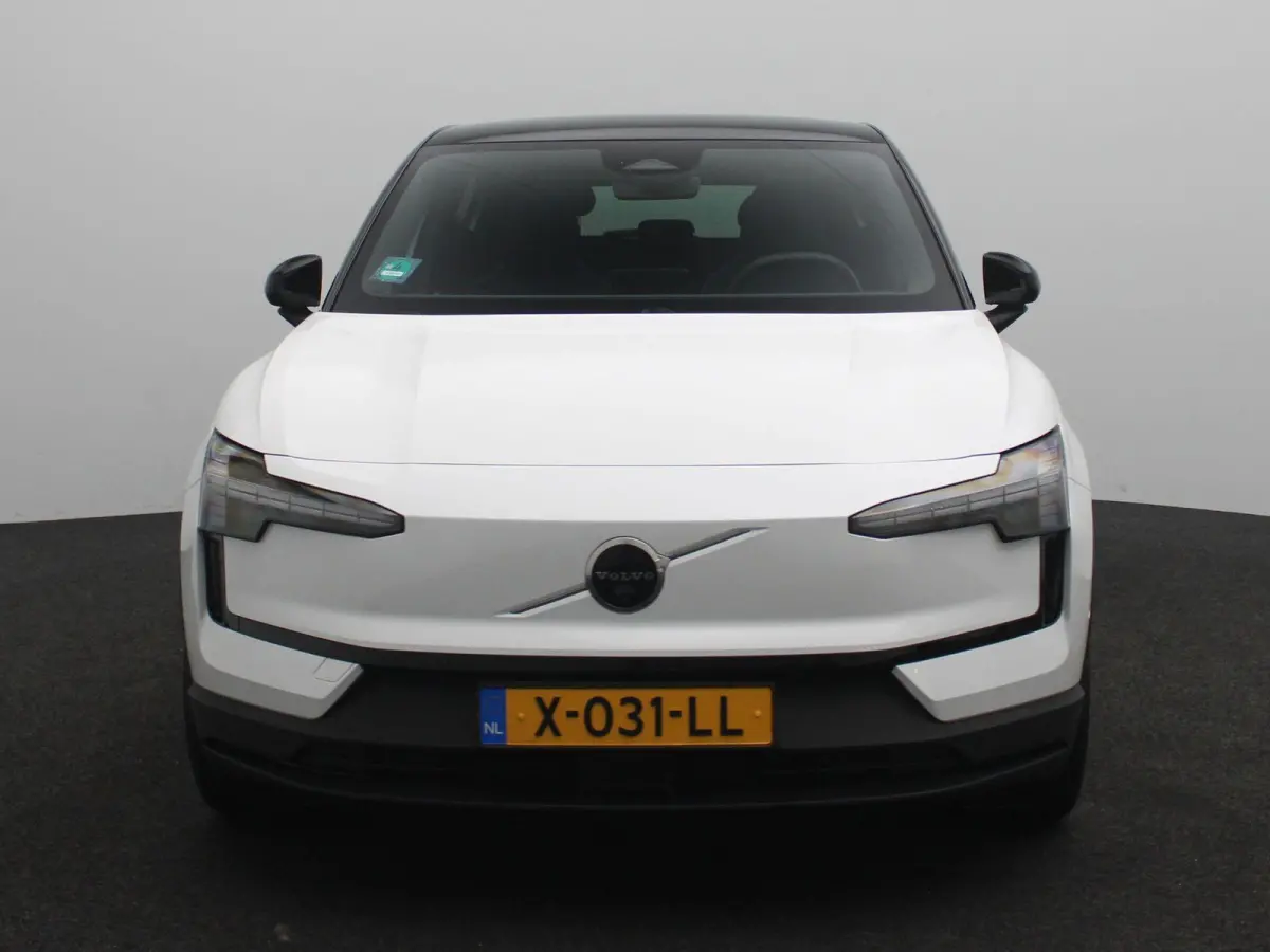 Single Motor Extended Range Ultra 69 kWh | Apple Carplay/Android Auto | Cruise Control | Panoramadak | Stoelverwarming | Lichtmetalen Velgen |