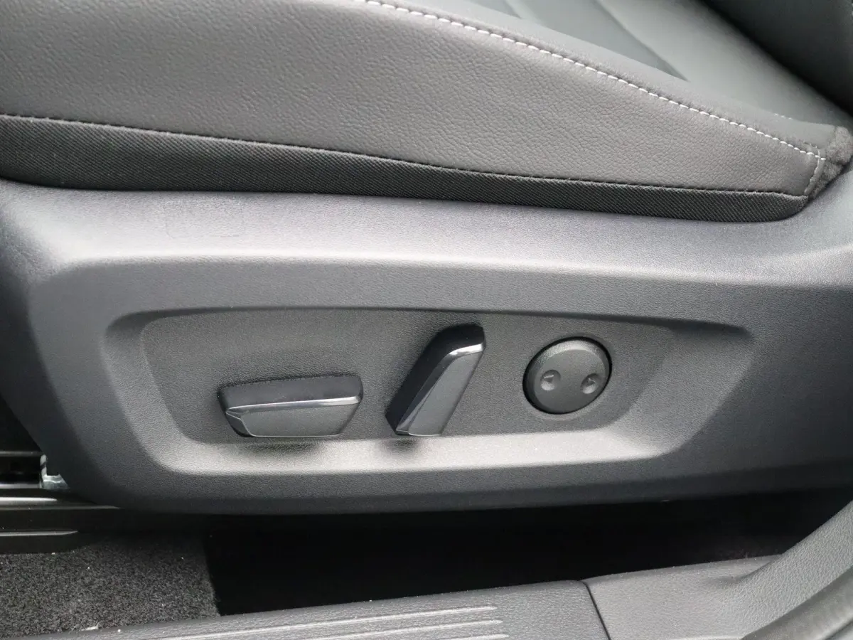 158pk MHEV Xtronic N-Design | Panoramadak | Stoel, stuur en voorruitverwarming | Elektrische Best. Stoel met geheugen | Headup-display | Elektrische achterklep |