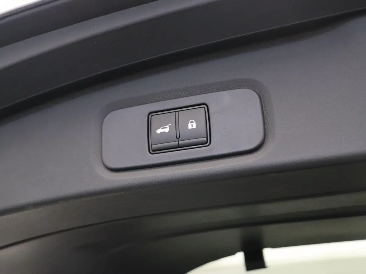 158pk MHEV Xtronic N-Design | Panoramadak | Stoel, stuur en voorruitverwarming | Elektrische Best. Stoel met geheugen | Headup-display | Elektrische achterklep |