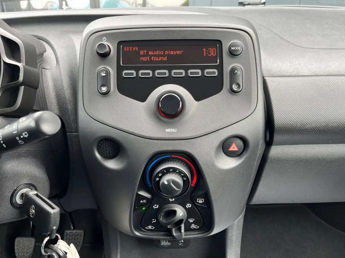 1.0 VVT-i x-fun NL.Auto/Led/Airco/Elc.Pakket/5Deurs/Bluetooth/1Ste Eigenaar/Dealer onderhouden