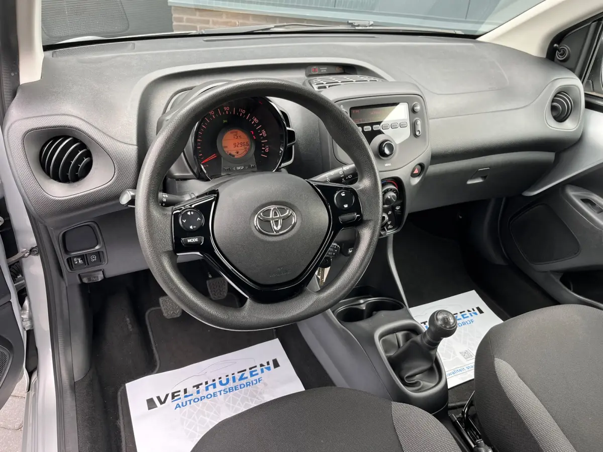 1.0 VVT-i x-fun NL.Auto/Led/Airco/Elc.Pakket/5Deurs/Bluetooth/1Ste Eigenaar/Dealer onderhouden