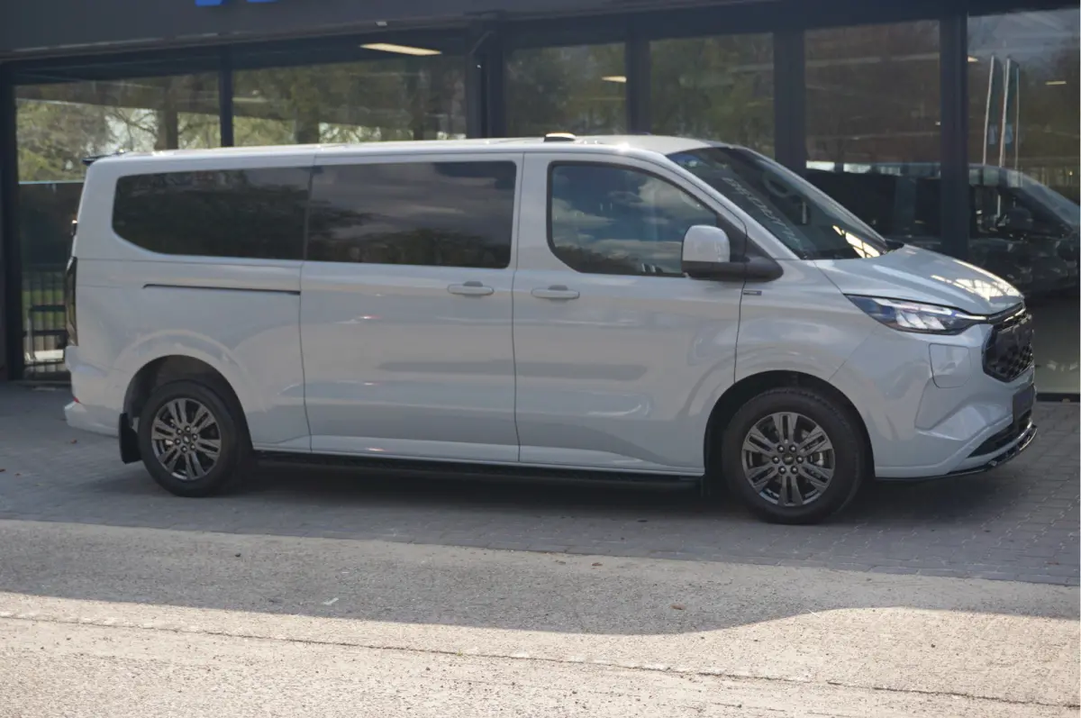 320L 2.5 PHEV 233PK Dubbel Cabine JWR Edition PRIJS INCL. BPM !! 13" Navi, Adap. Cruise, Camera, 18" LM, Trekhaak!! NR. HYBDCG