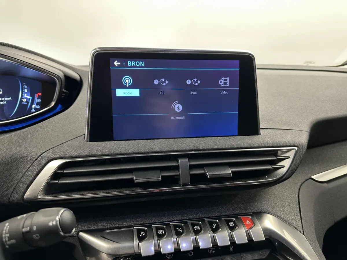 1.2 PureTech Blue Lease Premium CARPLAY NAVI CAMERA CRUISE LM ECC.