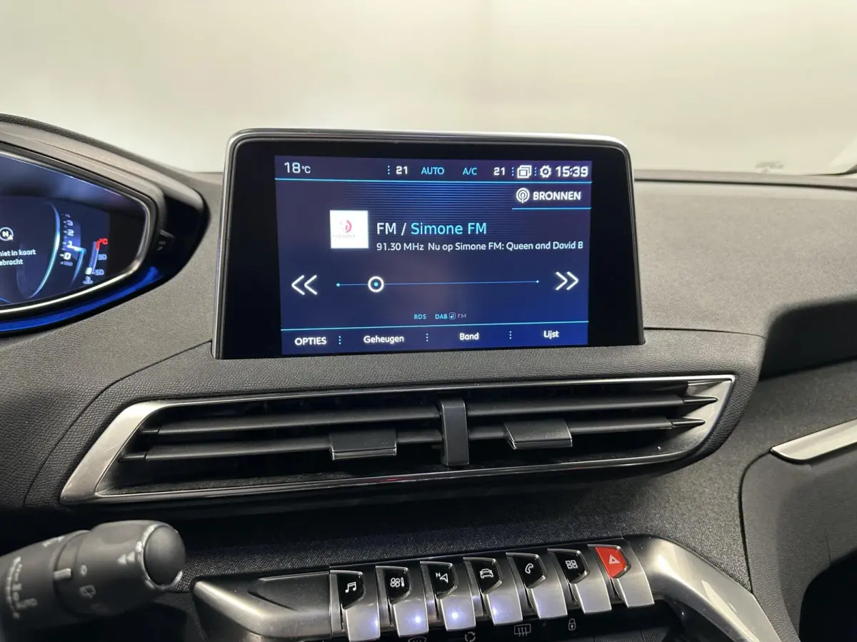 1.2 PureTech Blue Lease Premium CARPLAY NAVI CAMERA CRUISE LM ECC.