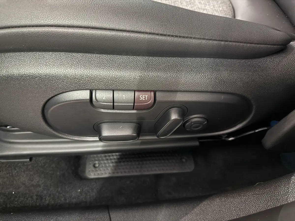 2.0 Cooper SE ALL4 Camera/Apple/Elec stoelen memory