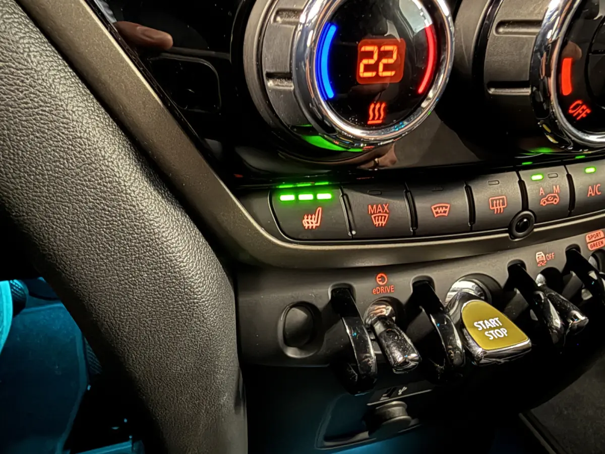 2.0 Cooper SE ALL4 Camera/Apple/Elec stoelen memory
