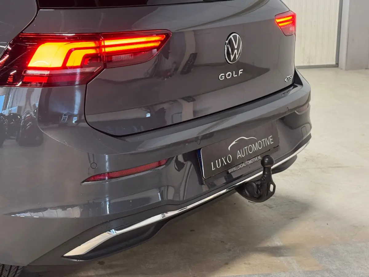 1.5 eTSI R-Line Edition | 50 JAHRE | FACELIFT | PANO | HUD | TREKHAAK