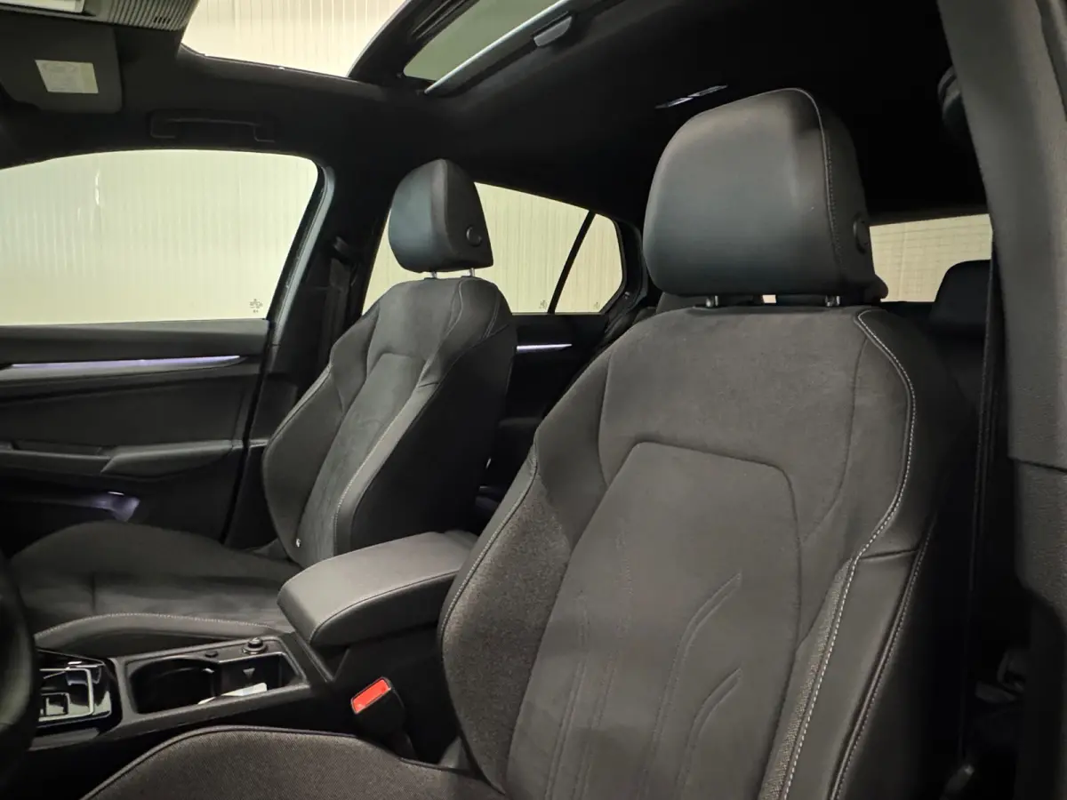 1.5 eTSI R-Line Edition | 50 JAHRE | FACELIFT | PANO | HUD | TREKHAAK