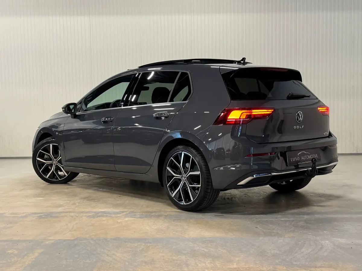 1.5 eTSI R-Line Edition | 50 JAHRE | FACELIFT | PANO | HUD | TREKHAAK