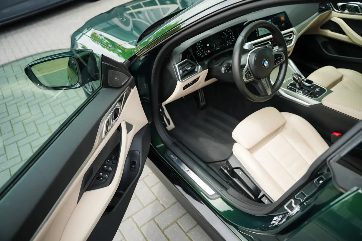 430i 245 pk Business Edition Plus M-Sportpakket / Sanremo-Groen/ Pano-Dak/ Leder/ Laser/ Sport-Stoelen/ Stoel.Verw/ Head-Up/ Camera/ Trekhaak/ 18''LMV