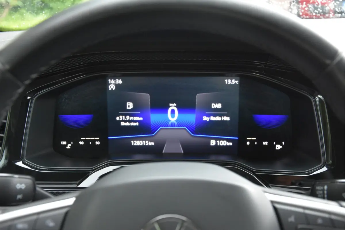 1.0 TSI Life 1e eigenaar NAP LED Carplay