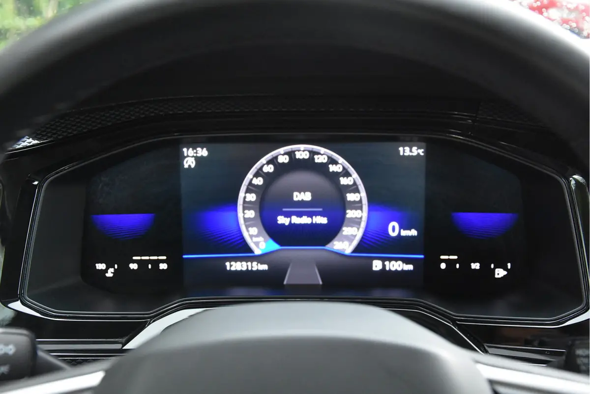1.0 TSI Life 1e eigenaar NAP LED Carplay