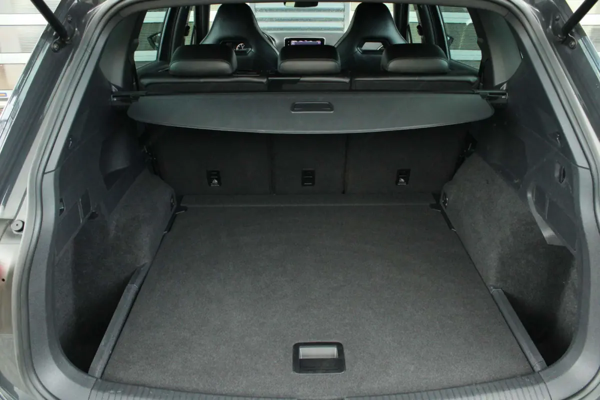 1.5 TSI 150pk DSG FR Business | Trekhaak | Elekt. Verstelbare Bestuurdersstoel | Navigatie | Camera Achter | Apple CarPlay/ Android Auto