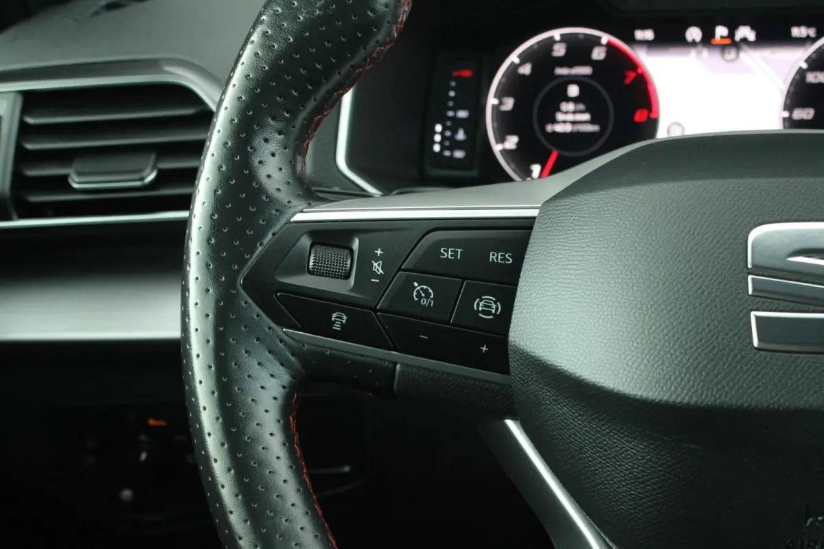 1.5 TSI 150pk DSG FR Business | Trekhaak | Elekt. Verstelbare Bestuurdersstoel | Navigatie | Camera Achter | Apple CarPlay/ Android Auto