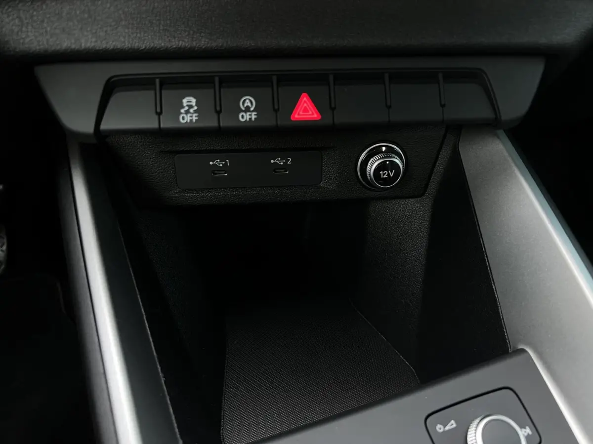 25 TFSI epic NAV.VIA.CARPLAY/ANDROID | DIGI.DASHB | CRUISE | PDC | LMV'17