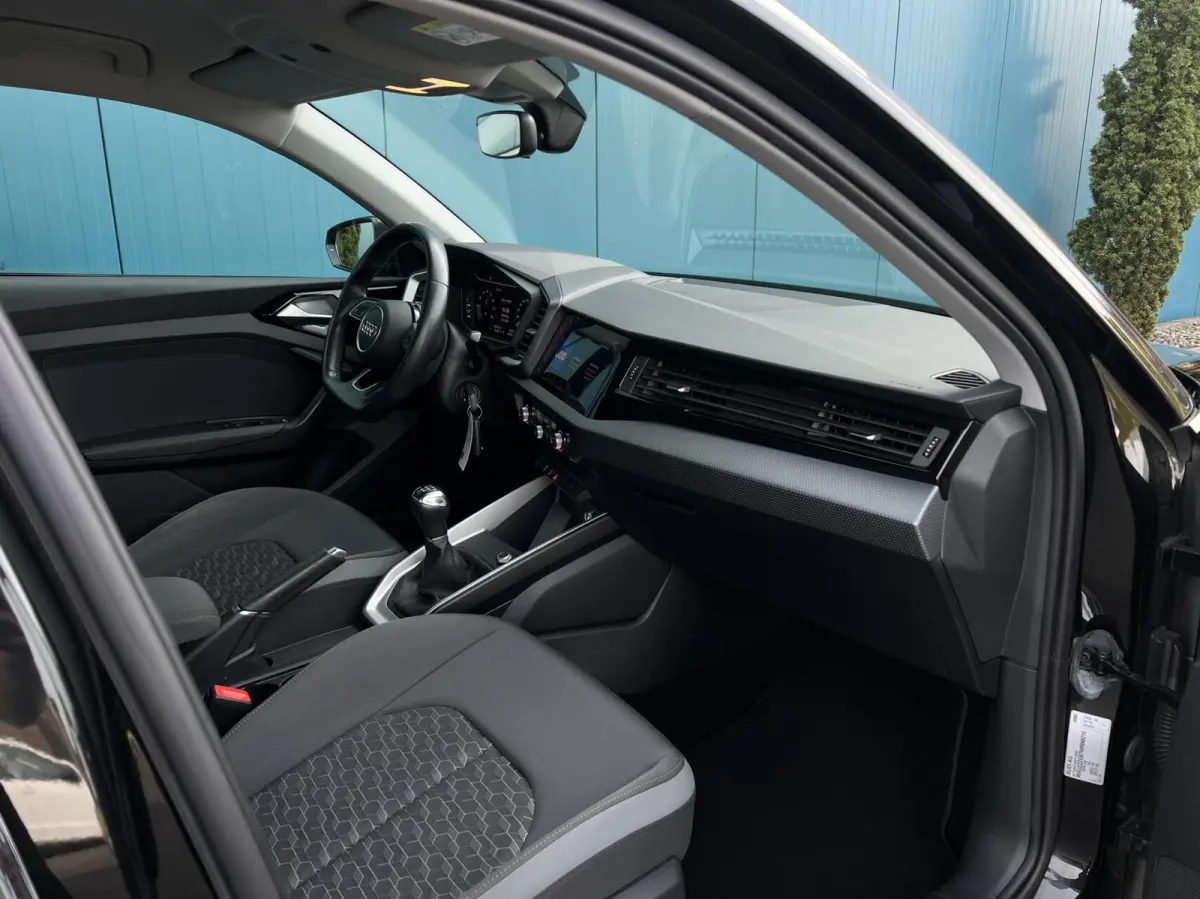25 TFSI epic NAV.VIA.CARPLAY/ANDROID | DIGI.DASHB | CRUISE | PDC | LMV'17