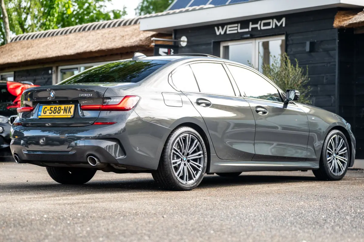330i High Executive Edition I Dravit Grau I M Pakket I 360 I Nap I Panoramadak