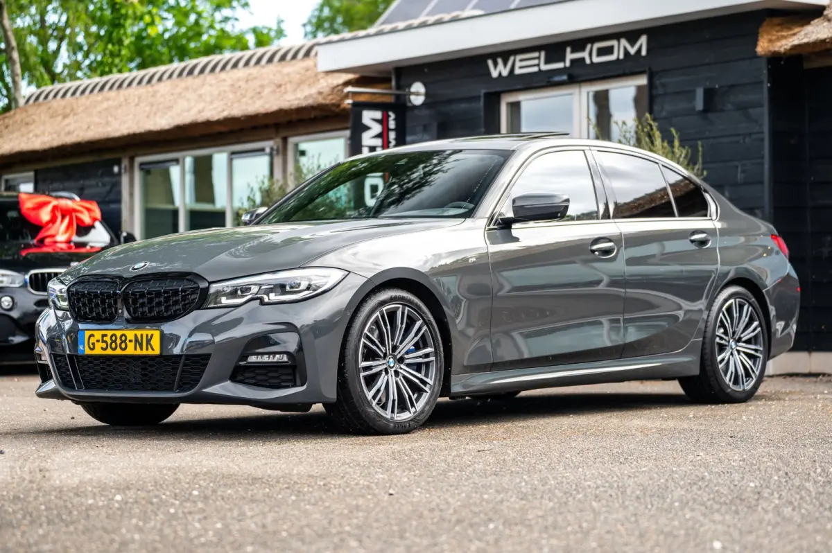 330i High Executive Edition I Dravit Grau I M Pakket I 360 I Nap I Panoramadak