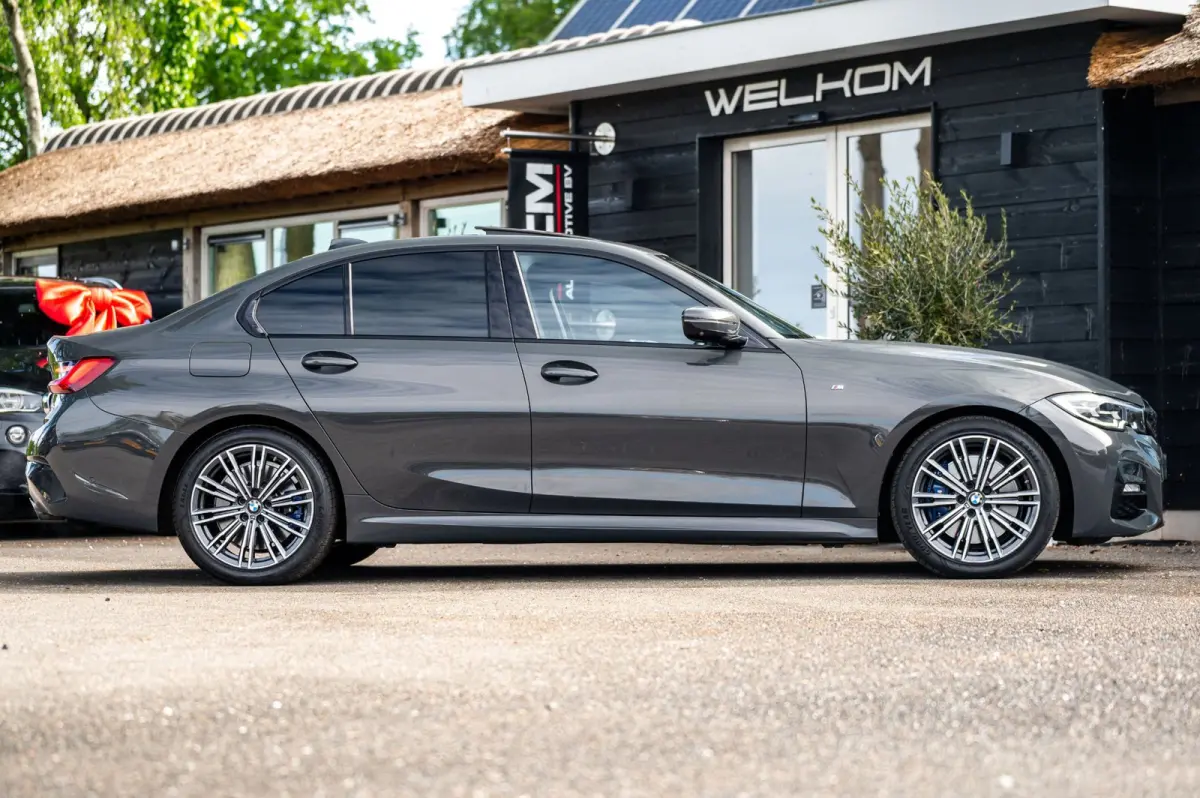 330i High Executive Edition I Dravit Grau I M Pakket I 360 I Nap I Panoramadak