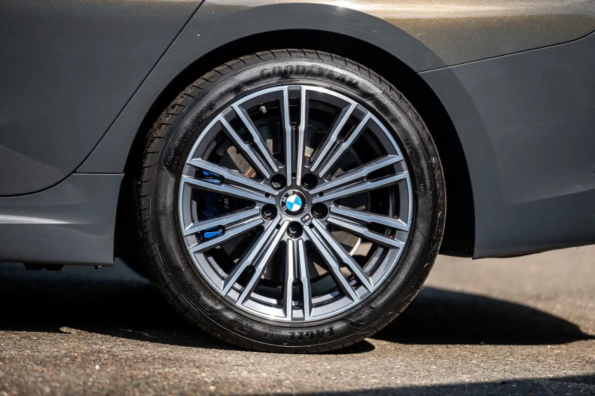 330i High Executive Edition I Dravit Grau I M Pakket I 360 I Nap I Panoramadak