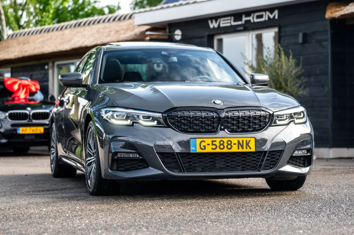330i High Executive Edition I Dravit Grau I M Pakket I 360 I Nap I Panoramadak
