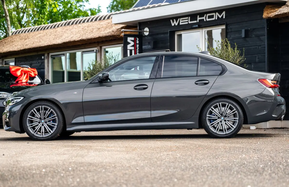 330i High Executive Edition I Dravit Grau I M Pakket I 360 I Nap I Panoramadak