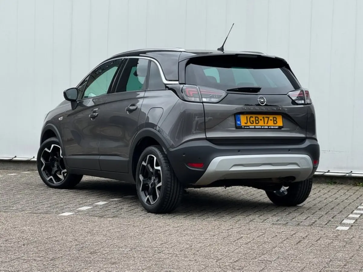 1.2 Turbo Ultimate met Head-up, Navi/Camera, AGR met Alcantara, 17inch