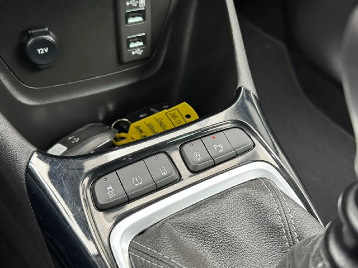 1.2 Turbo Ultimate met Head-up, Navi/Camera, AGR met Alcantara, 17inch