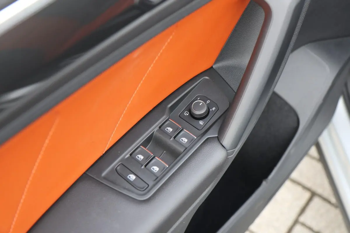 1.5 TSI 150pk DSG Highline | Panoramadak | Stoelverwarming | Memory Stoel | Leer